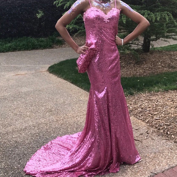 Prom dress - Picture 2 of 4